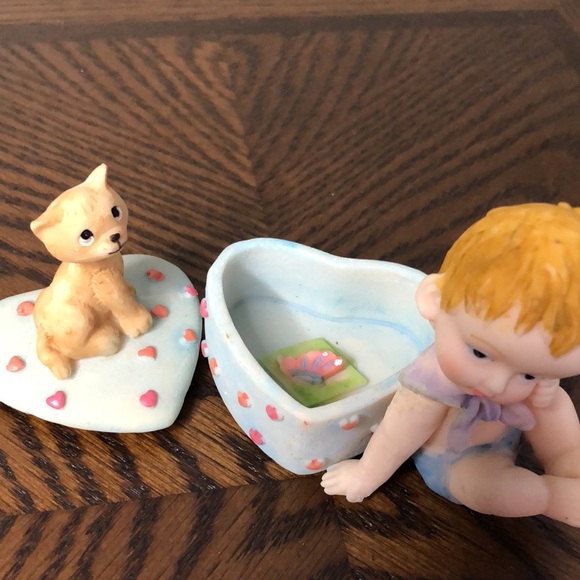 🌸free with purchase🌸cute kitty & boy - Picture 2 of 5